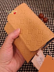 壓花牛革軟皮銀包(日本製)
